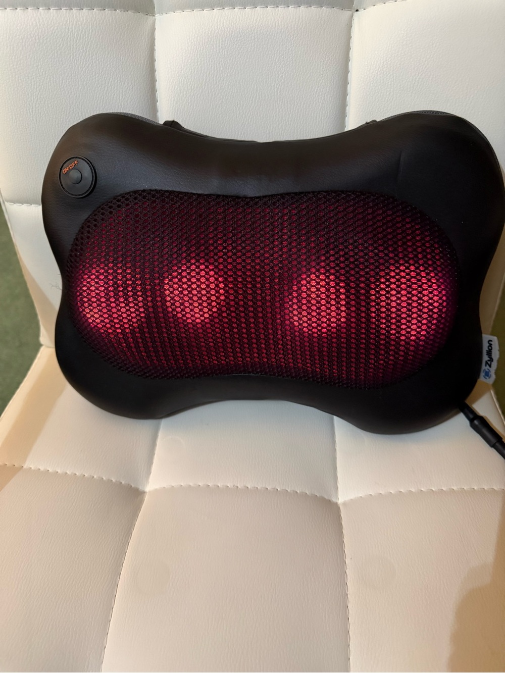 Shiatsu Massage Pillow with Heat - Black and Red